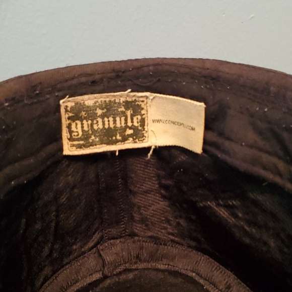 Hat - Picture 3 of 4